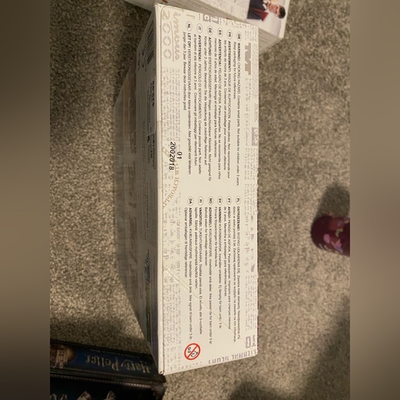 Harry Potter 3D Puzzle Olivander’s Wand Shop - Picture 3 of 3